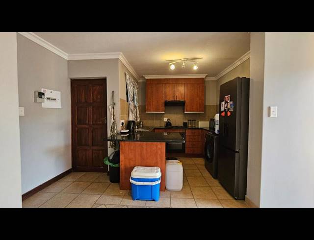 2 BEDROOM TOWNHOUSE FOR SALE IN MONTANA TUINE